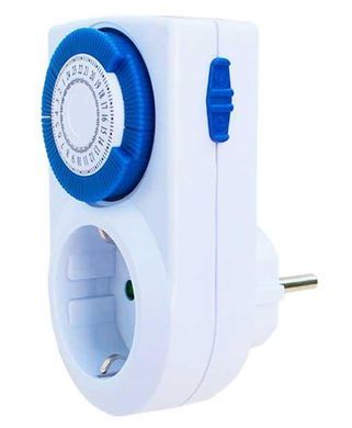 Таймер розеточний FERON TM50 добовий