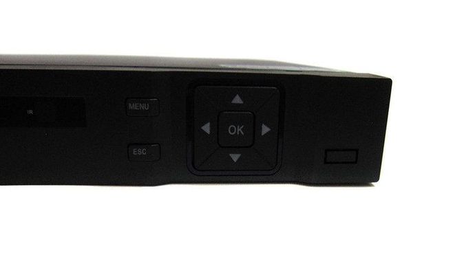 Відеореєстратор DVR реєстратор 4 канальний UKC CAD 1204 AHD